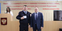 Сотрудники отдела МВД по Надымскому району получают удостоверения Всероссийского физкультурно-спортивного комплекса «Готов к труду и обороне» - ТРК Надым